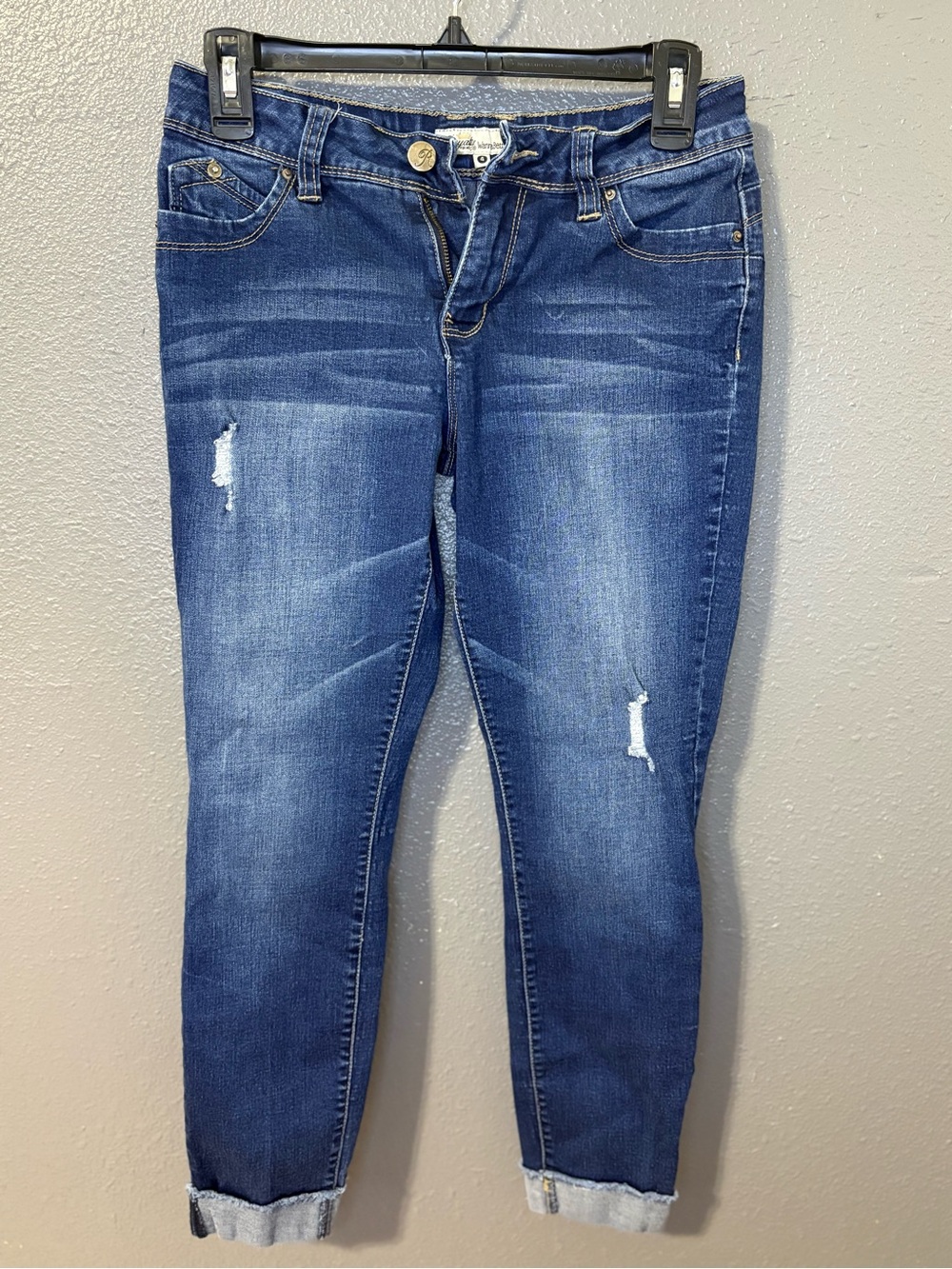 Royalty for Me distressed blue skinny jeans size 4 (SKU 285)
